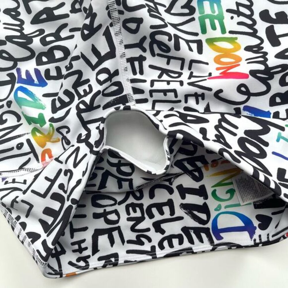 Athleta Elation Train Short PRIDE Print Size Small Bike Cycle Gym Outdoor Studio - Picture 10 of 13